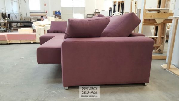 sofá modelo zambra en morado 4