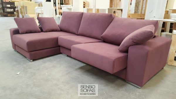 sofá modelo zambra en morado 8
